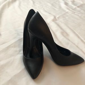 Charles David black pumps. Size 4.5